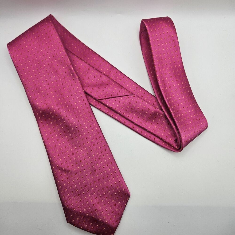 Donald J Trump Signature Collection Silk Pink Orange Dot Necktie 60.5x3.25"